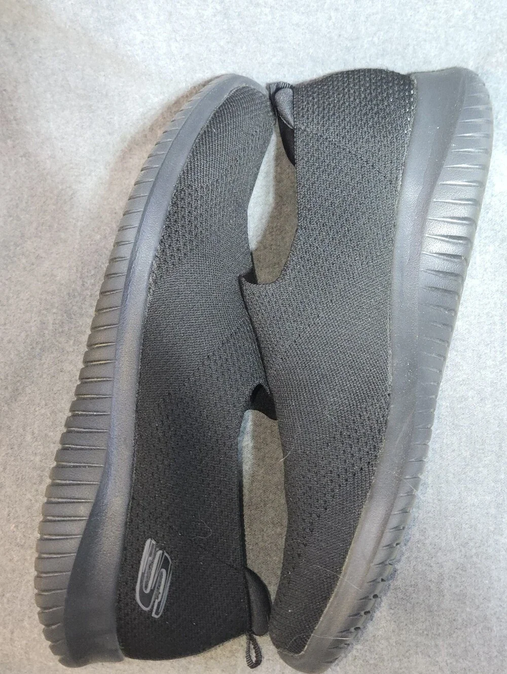 Skechers Ultra Flex Harmonious Black Slip-On Sneakers Size 9